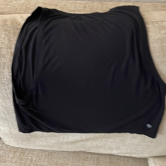 SAVVI black tank-top size medium - Picture 4 of 4